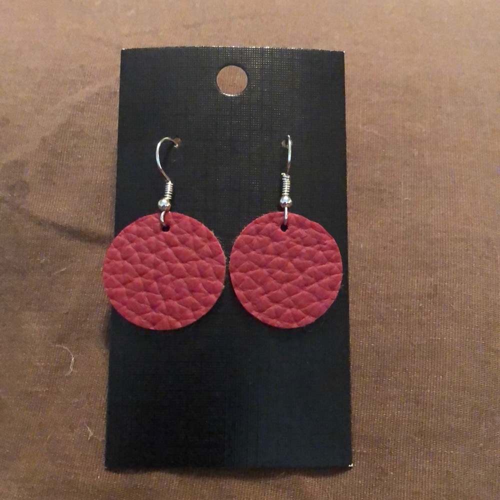 Red circle leather earring
